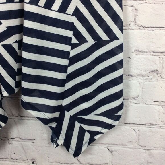 H&M Womens Sz S Tank Top Racerback Blue & White Geometric Print Handkerchief Hem - Picture 3 of 6